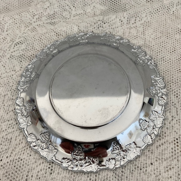 VTG Glass Relish Dish with Chrome Serving plate, Glass Butter Dish/Chrome plate - Picture 9 of 11